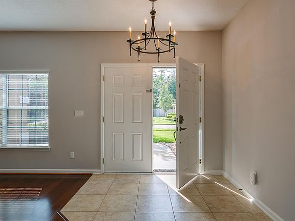 5th image of 1460 Greyfield Dr