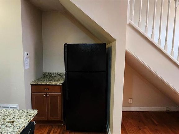 3rd image of 2417 S 10th St #A