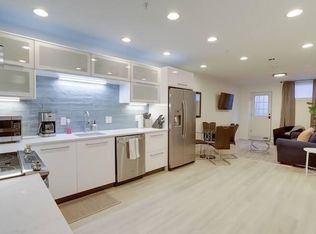 705 Kenyon St NW #B, Washington, DC 20010