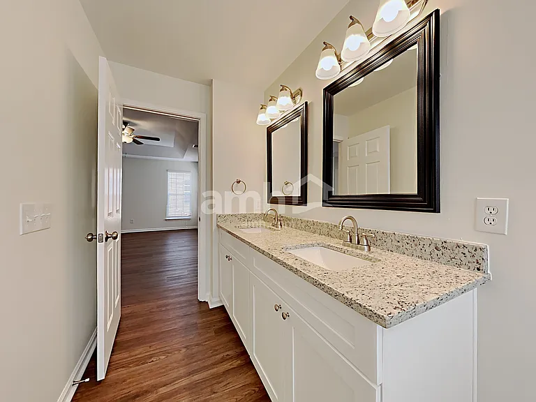 10232 Meadow Crossing Ln — Photo 12