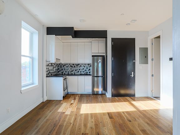 2nd image of 668 Rutland Rd APT 3F