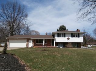 6455 Cardinal Hl NW, North Canton, OH 44720