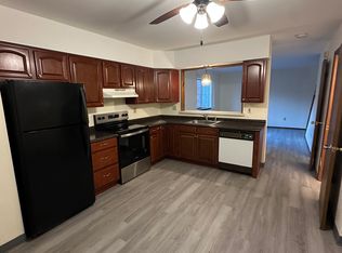 975 Meriden Rd APT 33, Waterbury, CT 06705