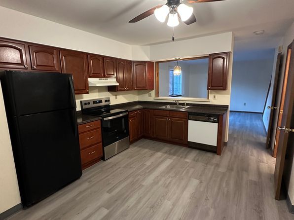 975 Meriden Rd APT 33