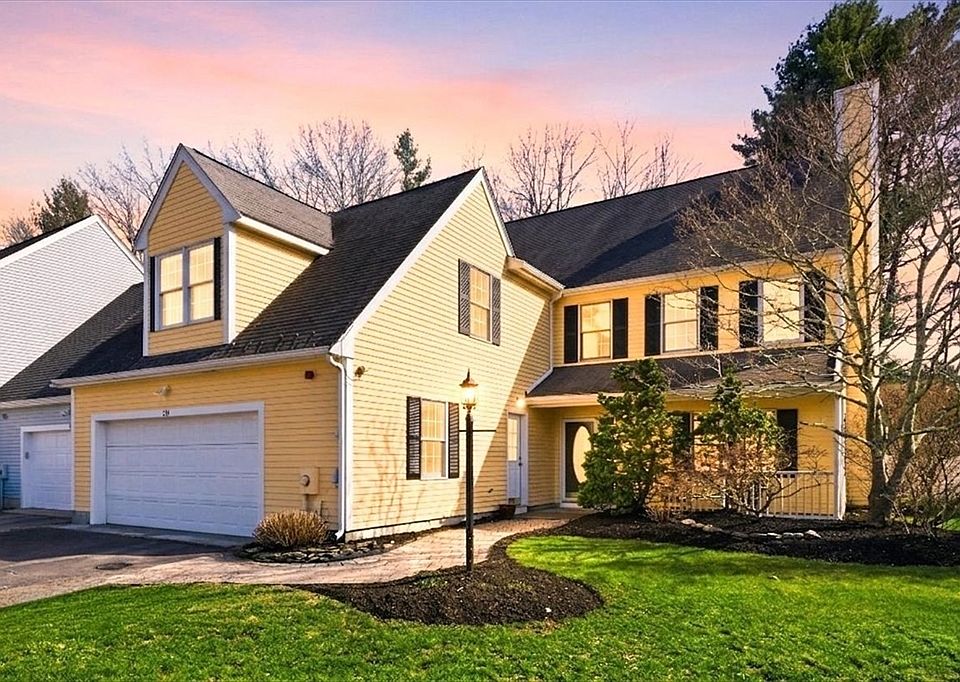 1st image of 124 Clear Pond Dr Unit 124