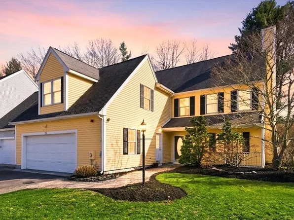 124 Clear Pond Dr Unit 124, Walpole, MA 02081