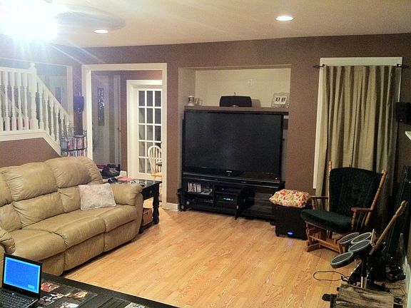 Family Room - Towards Den, Foyer