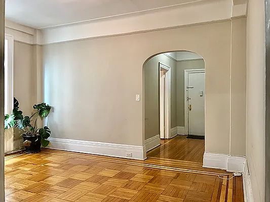 2nd image of 3489 Broadway Unit 45