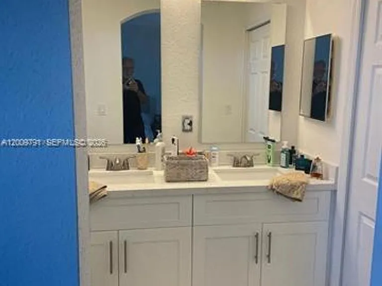 11425 NW 76th Ter #Townhouse 0 — Photo 13