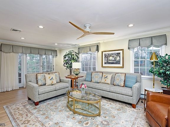 3rd image of 3 Overlook Ter