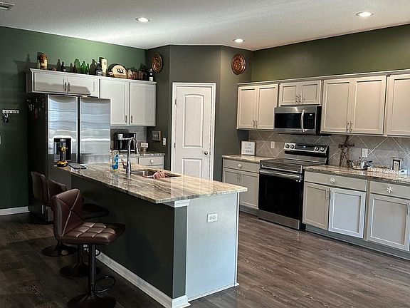 5th image of 272 Whippoorwill Way
