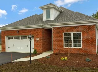 173 Shoreline Dr, Canonsburg, PA 15317