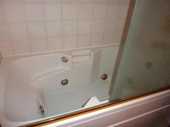 5th image of 22218 5th Ave S APT 203