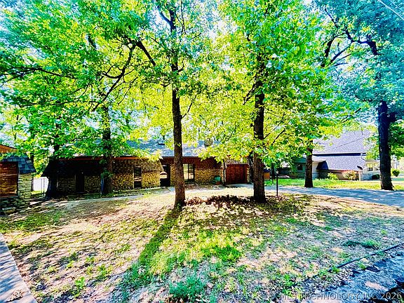 3rd image of 1830 Quail Dr