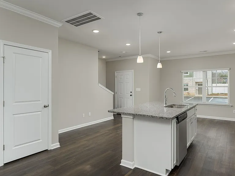 Edgewood Condos — Photo 27