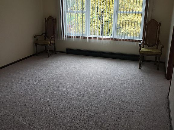 4th image of 213 Plain Hills Dr