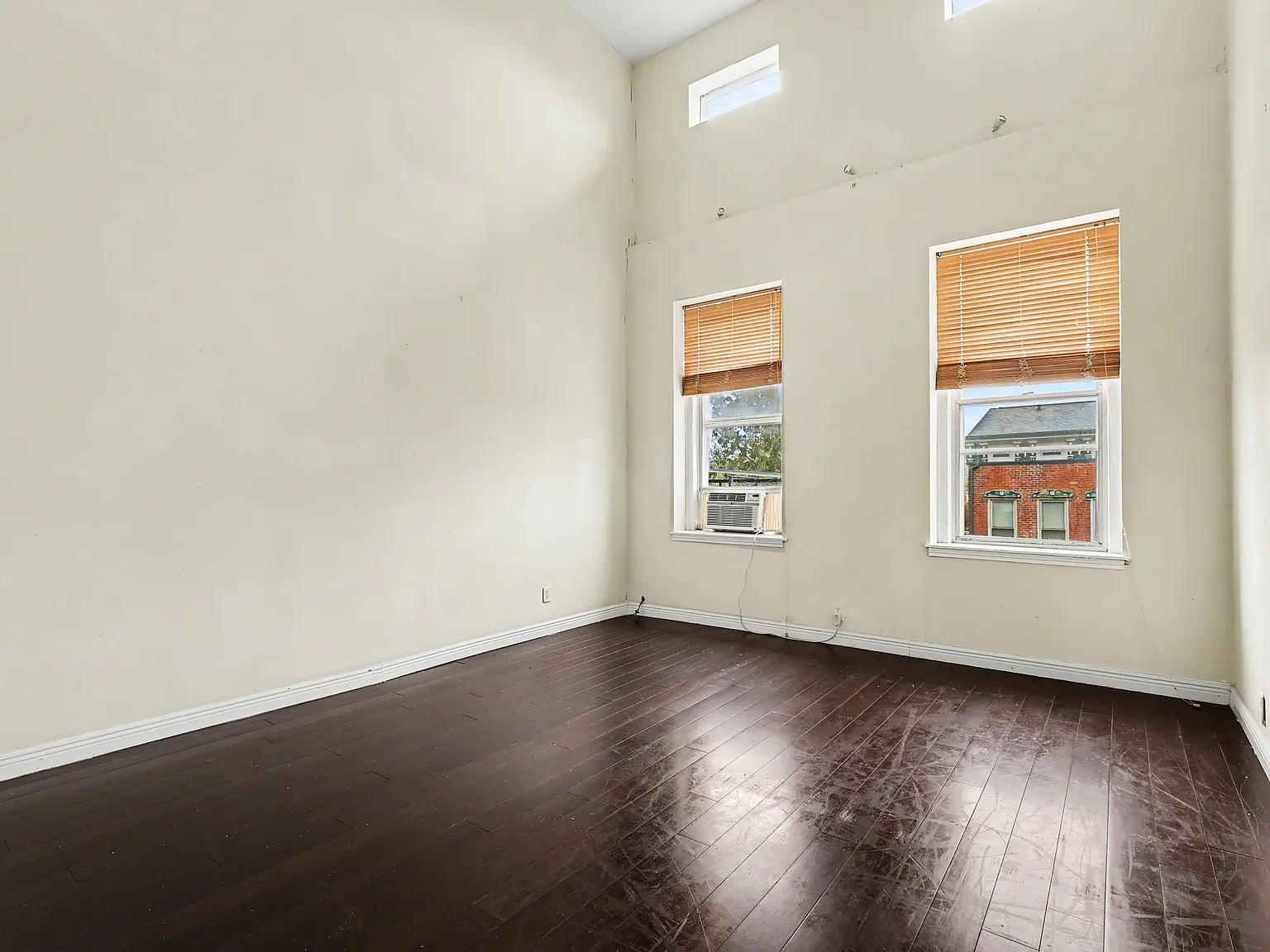 1 bed, 600 sqft, $995 — Photo 2