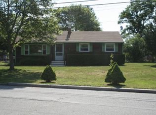 11 Heritage Cir, East Falmouth, MA 02536