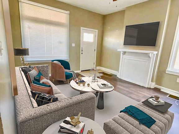 4th image of 3609 Van Vey St #1