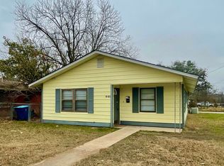 901 Barry Dr, Kerrville, TX 78028