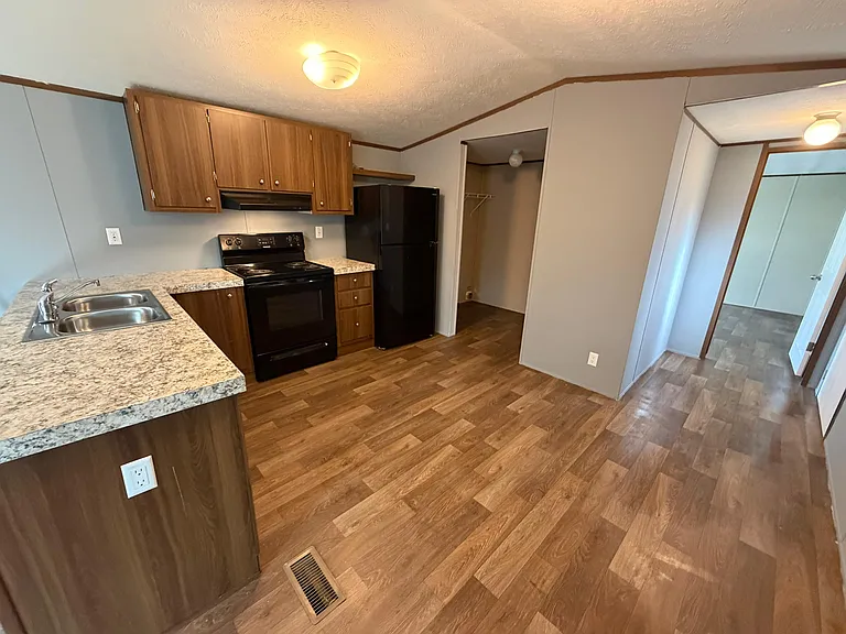 Creekside Village — Photo 17