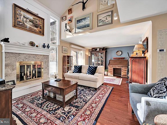 5th image of 4 Knox Ct