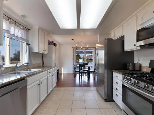 90 Westview Dr, Jackson, CA 95642