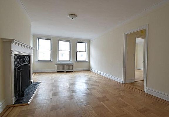 4th image of 340 E 57th St APT 14A
