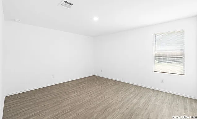 422 De Herrera — Photo 11