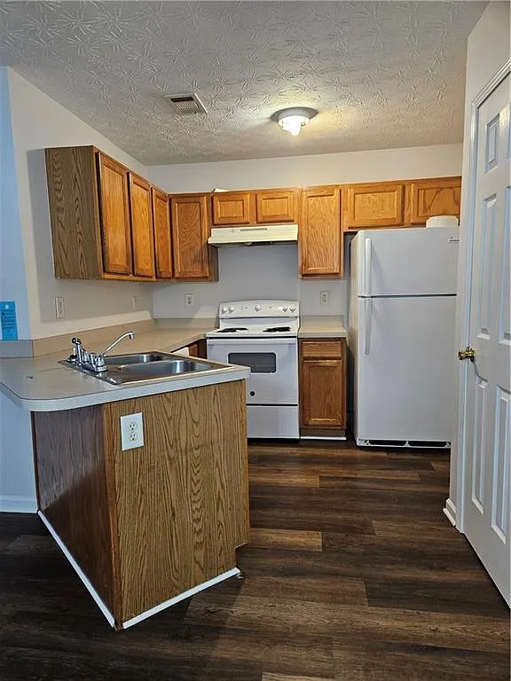 2 bed, 2.5 bath, 1361 sqft, $1,550 — Photo 4