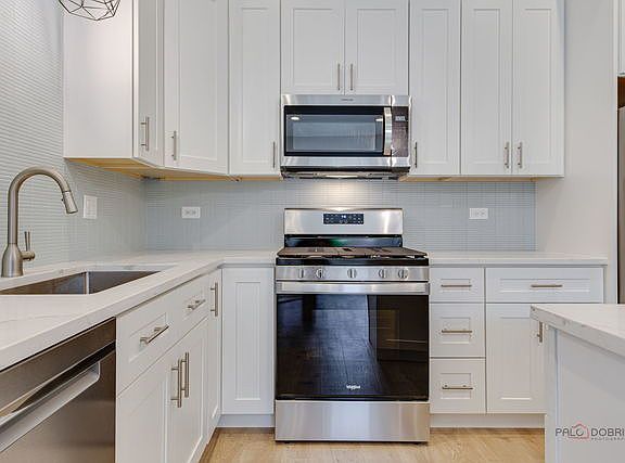 4th image of 1746 N California Ave #1