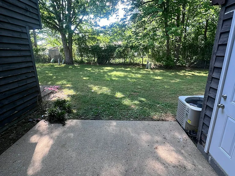 430 Hickorywood Cir — Photo 33