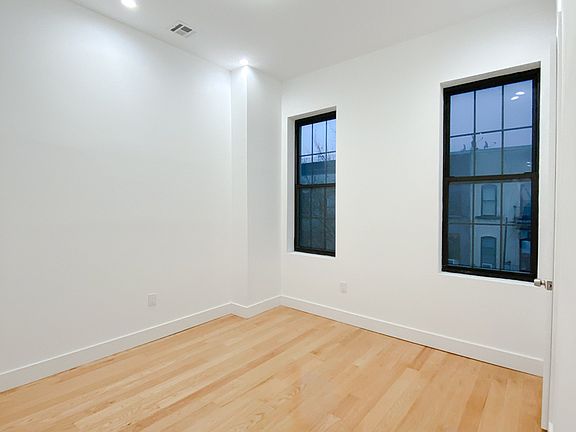 5th image of 1421 Dekalb Ave Penthouse 4