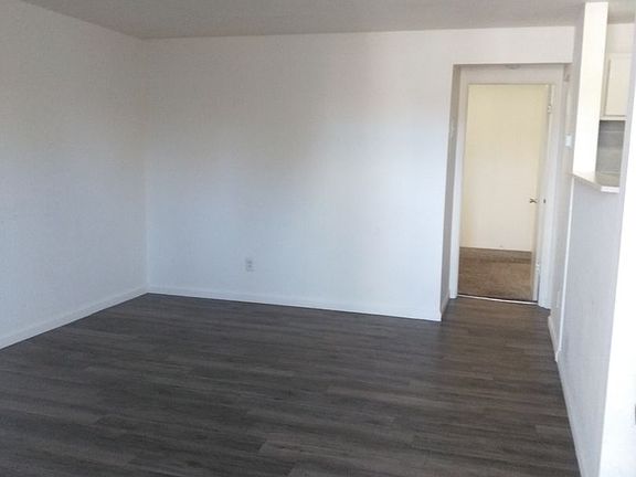 5th image of 1429 Potter Dr APT 369