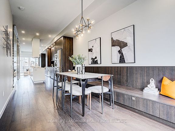 3rd image of 295 Roxton Rd