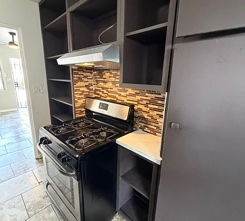 4th image of 2912 Main St #2912