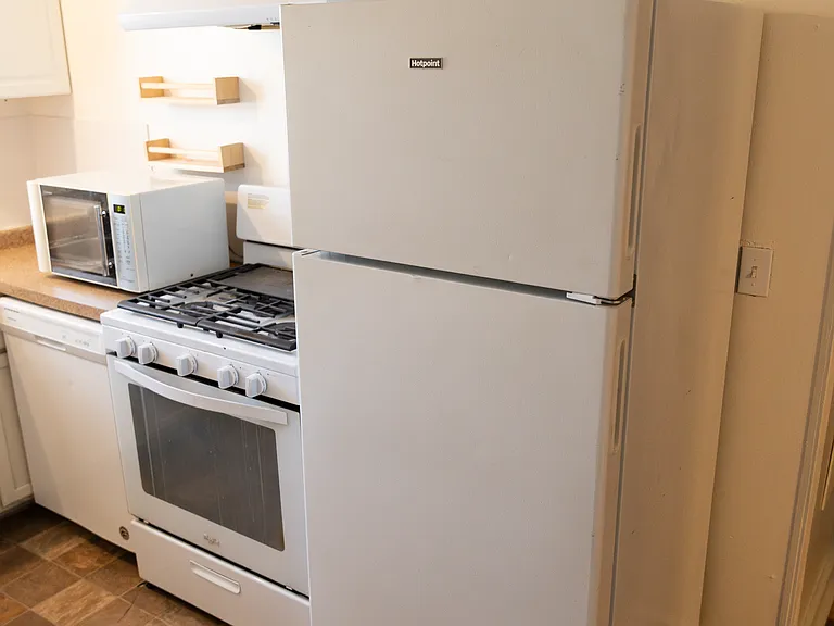 1825 Jackson St NE #1 — Photo 16