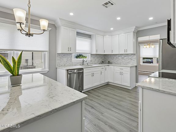 4th image of 87 Yorkwood Drive