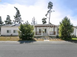 1070 Raechel Rd, Lakeside, OR 97449