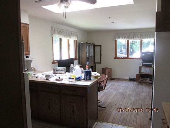 4th image of 11 Norris Ave