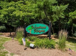 170 Woodland Dr #170, Cromwell, CT 06416