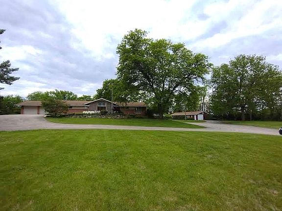 3rd image of 4910 Kilburn Ave