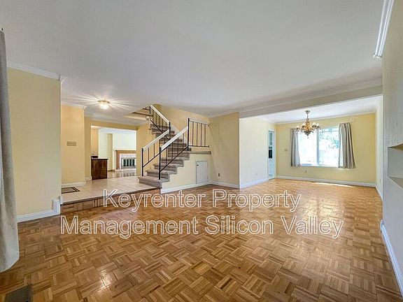 3rd image of 1293 Knollview Dr
