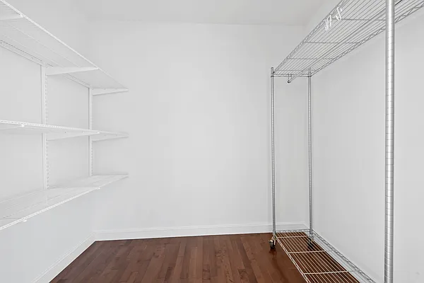 Rented by Compass | media 25