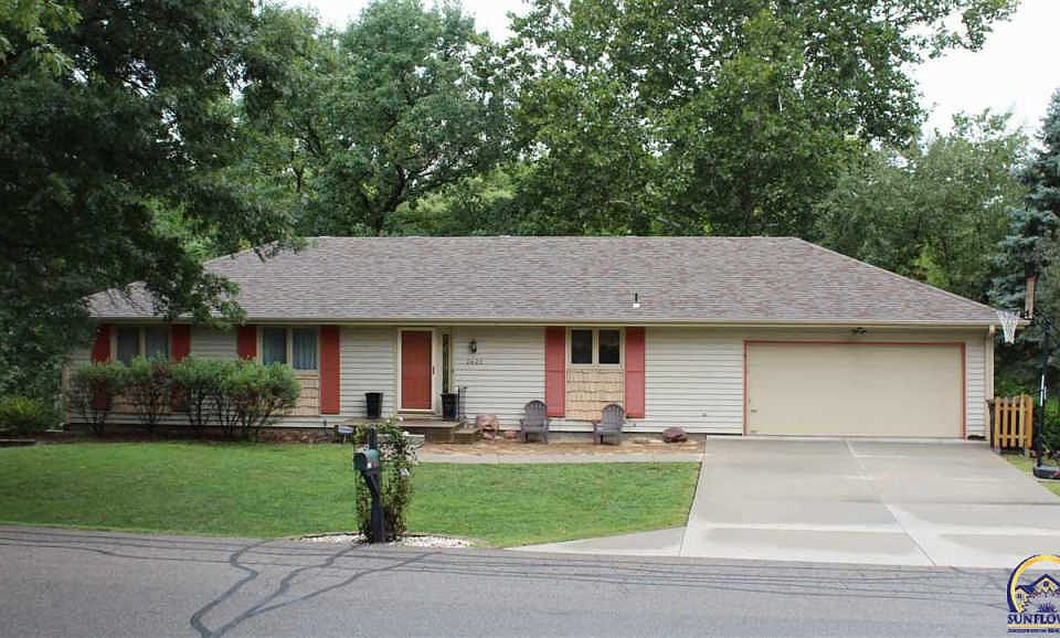 1st image of 2621 SE Shawnee Dr
