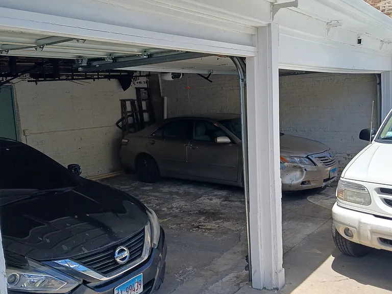 5017 N Springfield Ave #BASEMENT — Photo 3