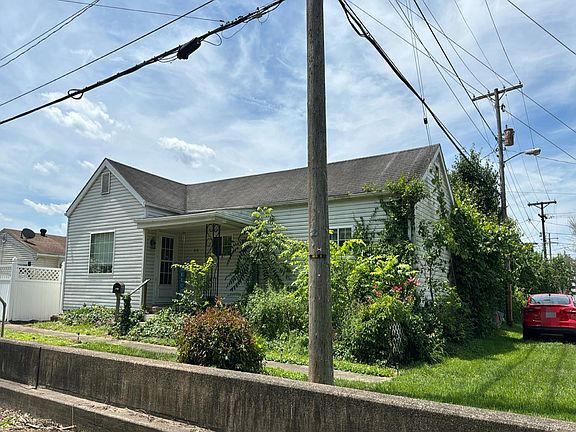 2nd image of 410 N 8th St