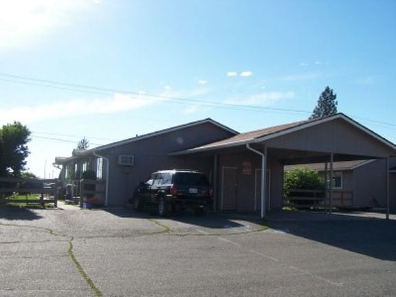 3rd image of 6408 N Crestline St #6418 & 6428