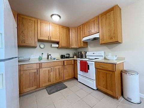 5th image of 483 Mariposa Ave APT 6