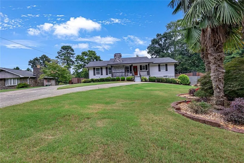 5 bed, 4.0 bath, 3598 sqft, $3,250 — Photo 4